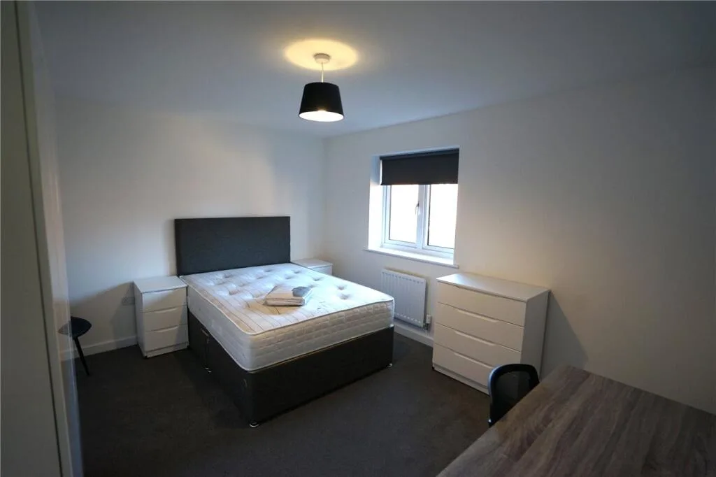 1 bedroom detached house for rent