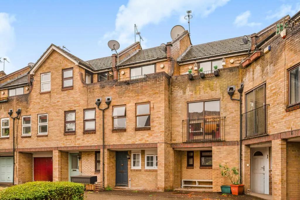 2 bedroom terraced house for rent