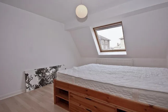 2 bedroom end of terrace house for rent