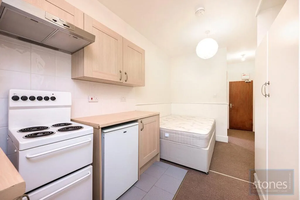 Studio apartment for rent