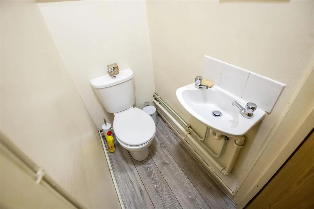 5 bedroom house of multiple occupation for rent