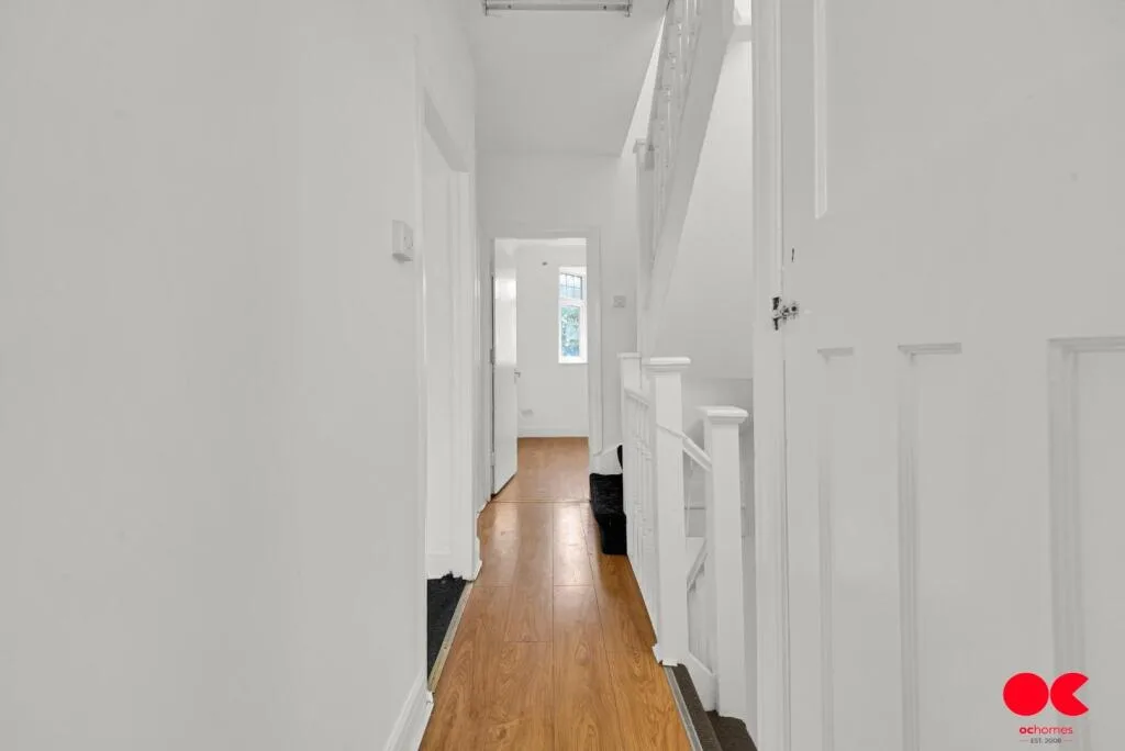 5 bedroom terraced house for rent