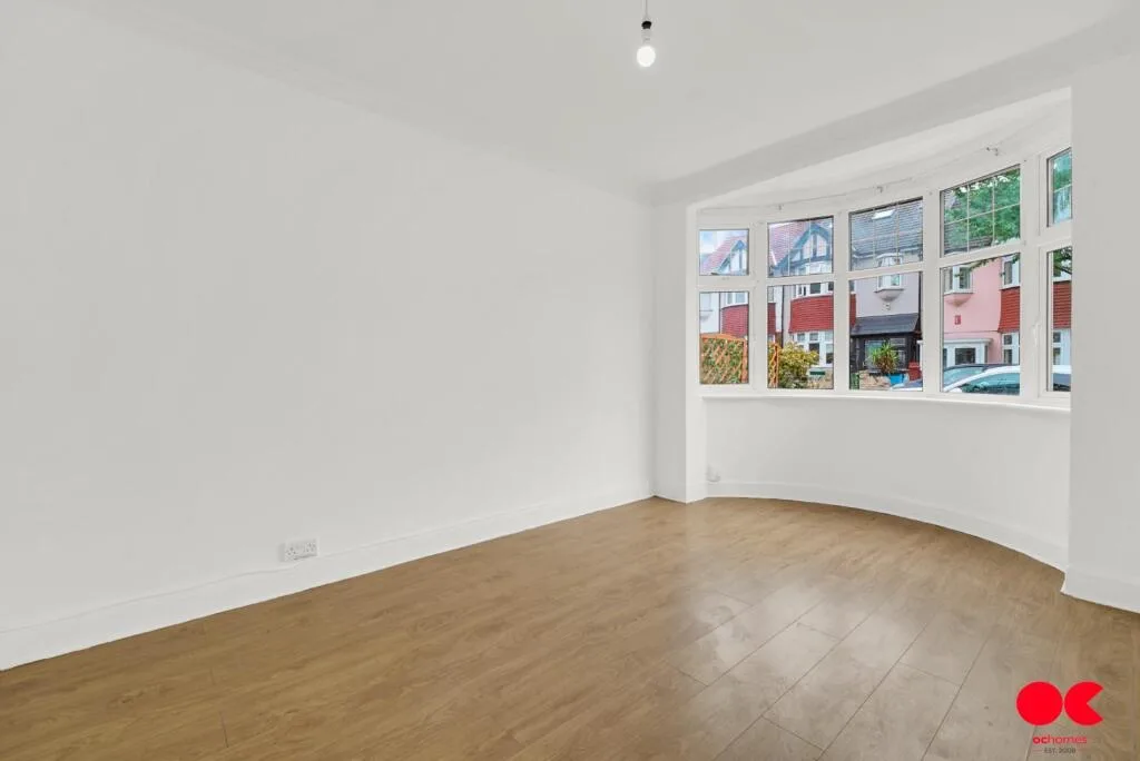 5 bedroom terraced house for rent