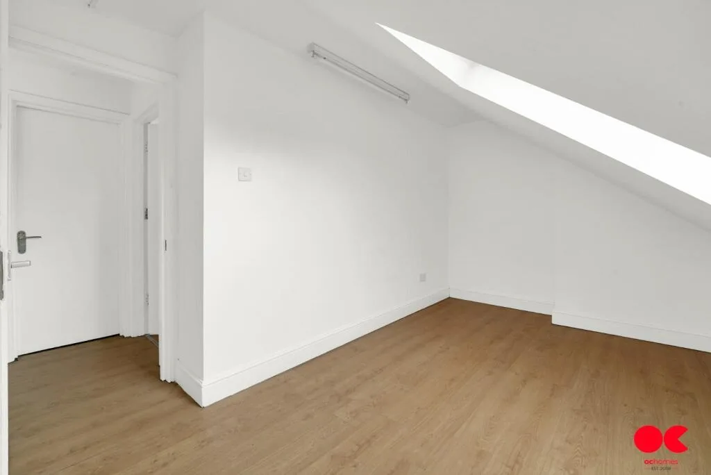 5 bedroom terraced house for rent