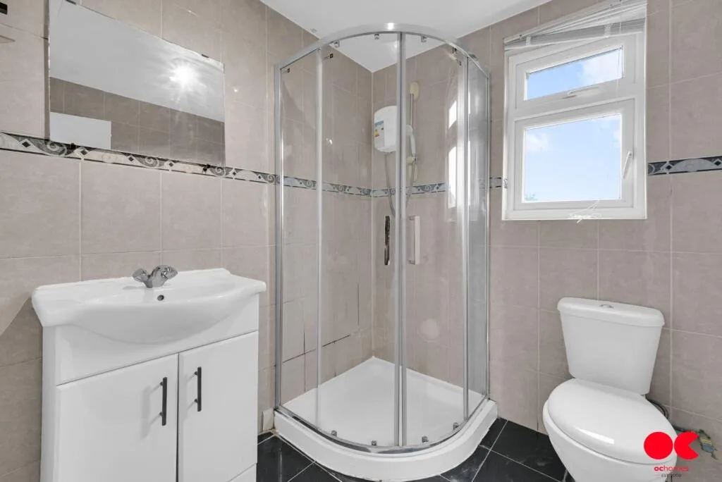 5 bedroom terraced house for rent