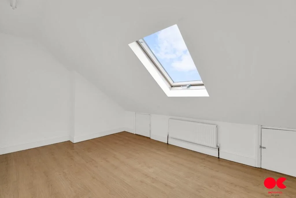 5 bedroom terraced house for rent