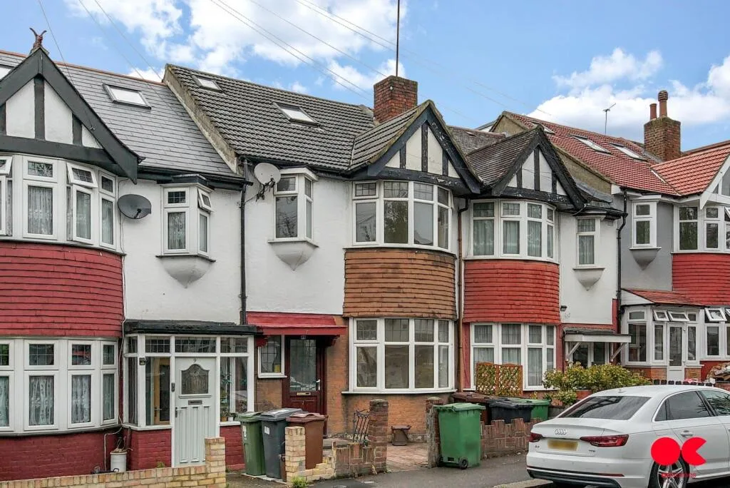 5 bedroom terraced house for rent