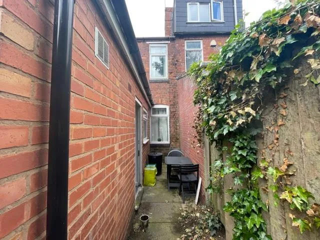4 bedroom terraced house for rent