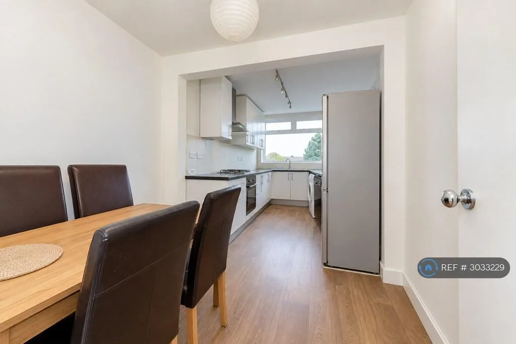 4 bedroom terraced house for rent