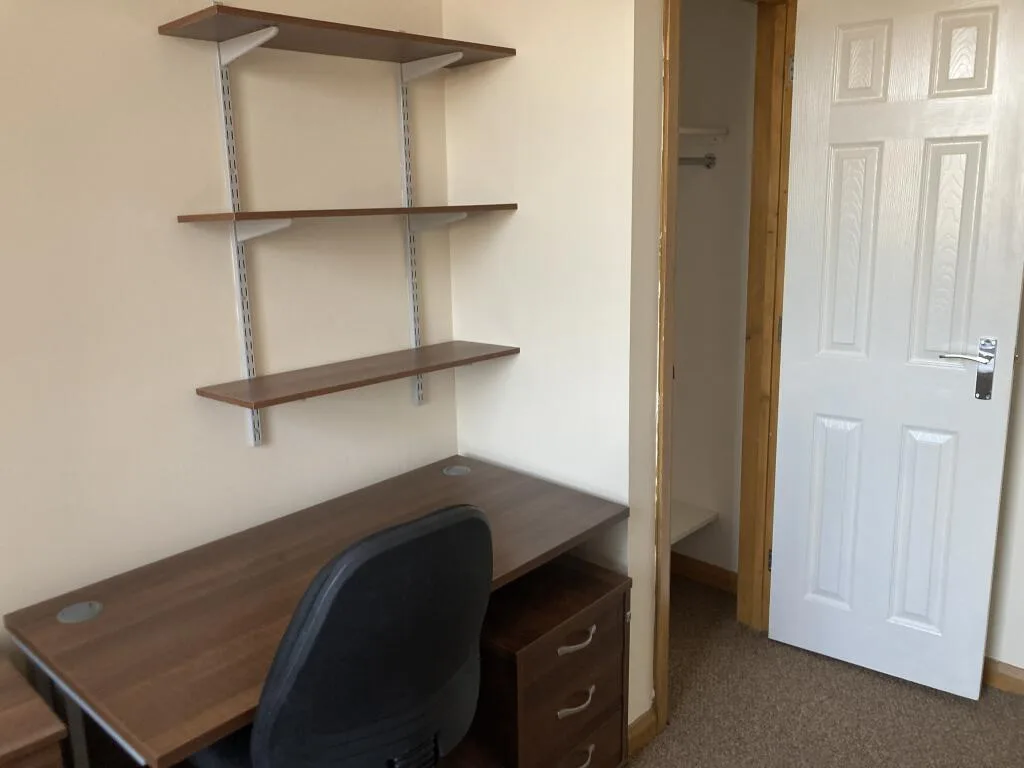 1 bedroom house for rent