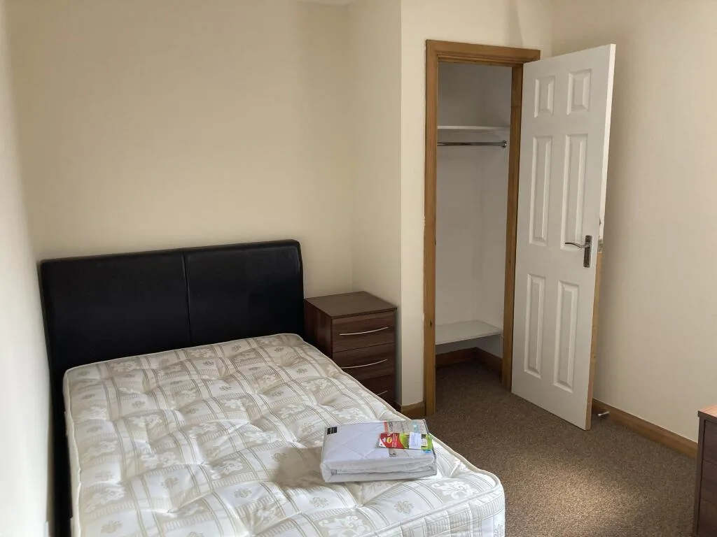 1 bedroom house for rent