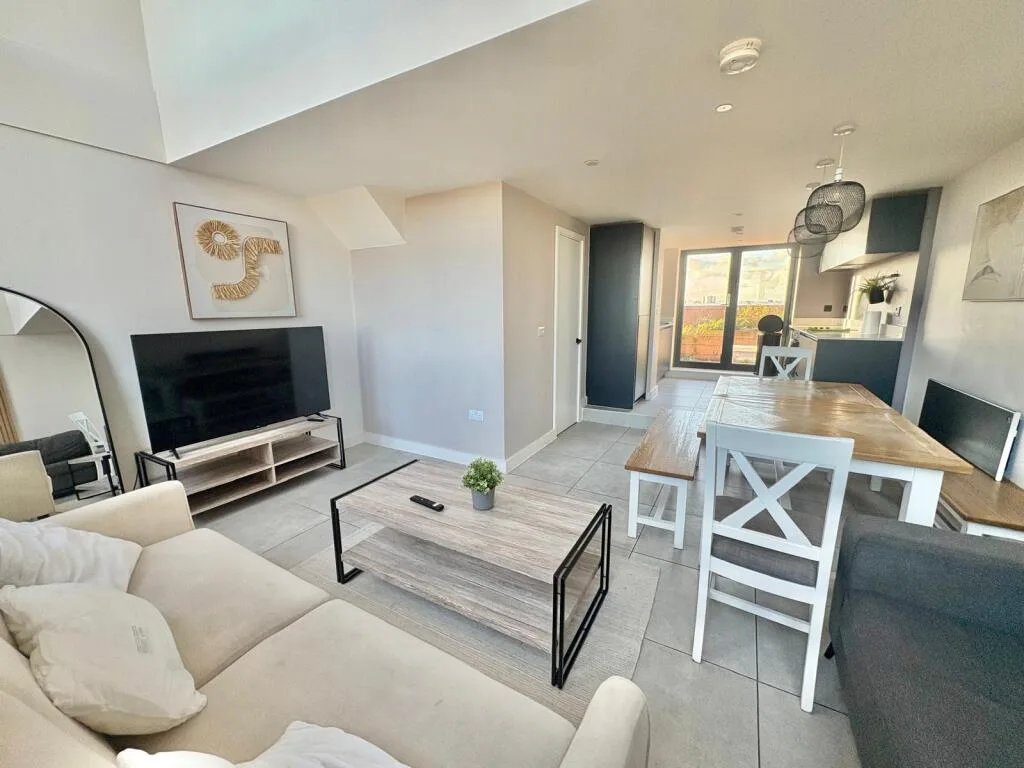 3 bedroom penthouse for rent