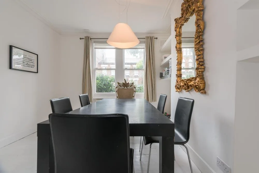 2 bedroom end of terrace house for rent