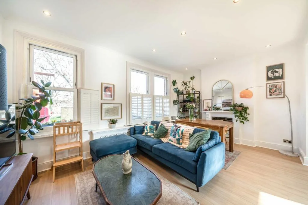 3 bedroom flat for rent