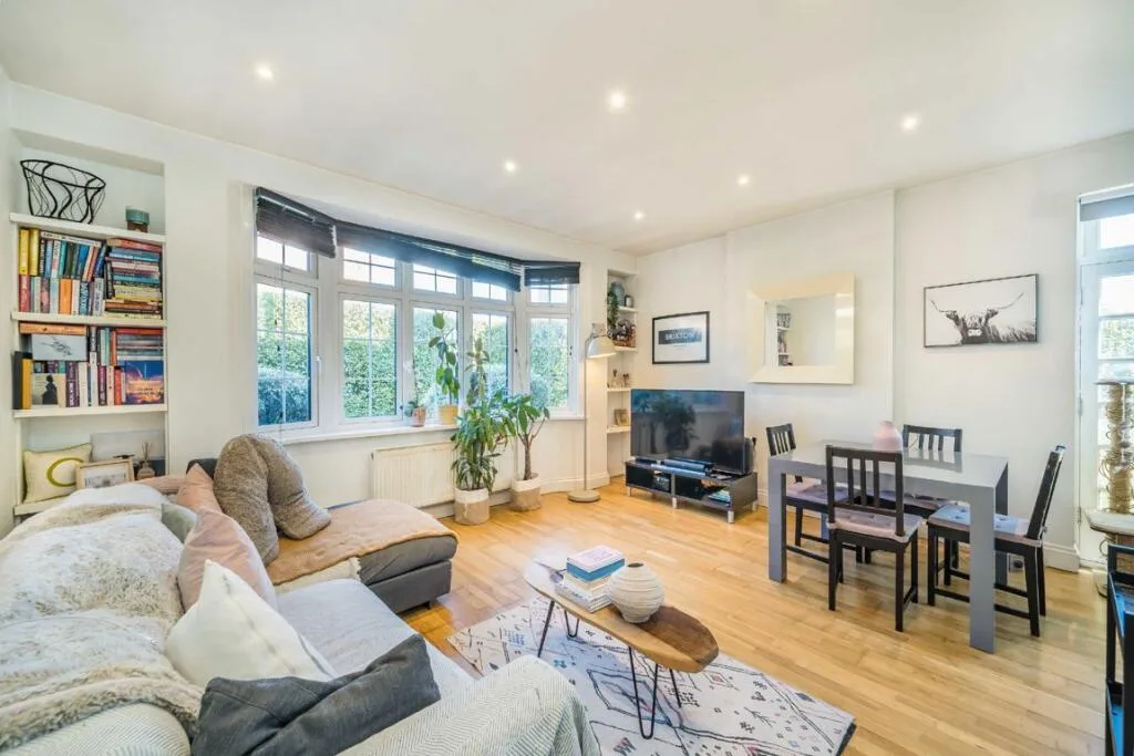 2 bedroom flat for rent