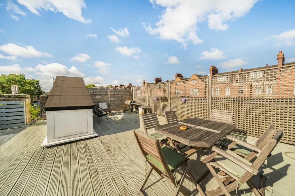 2 bedroom flat for rent