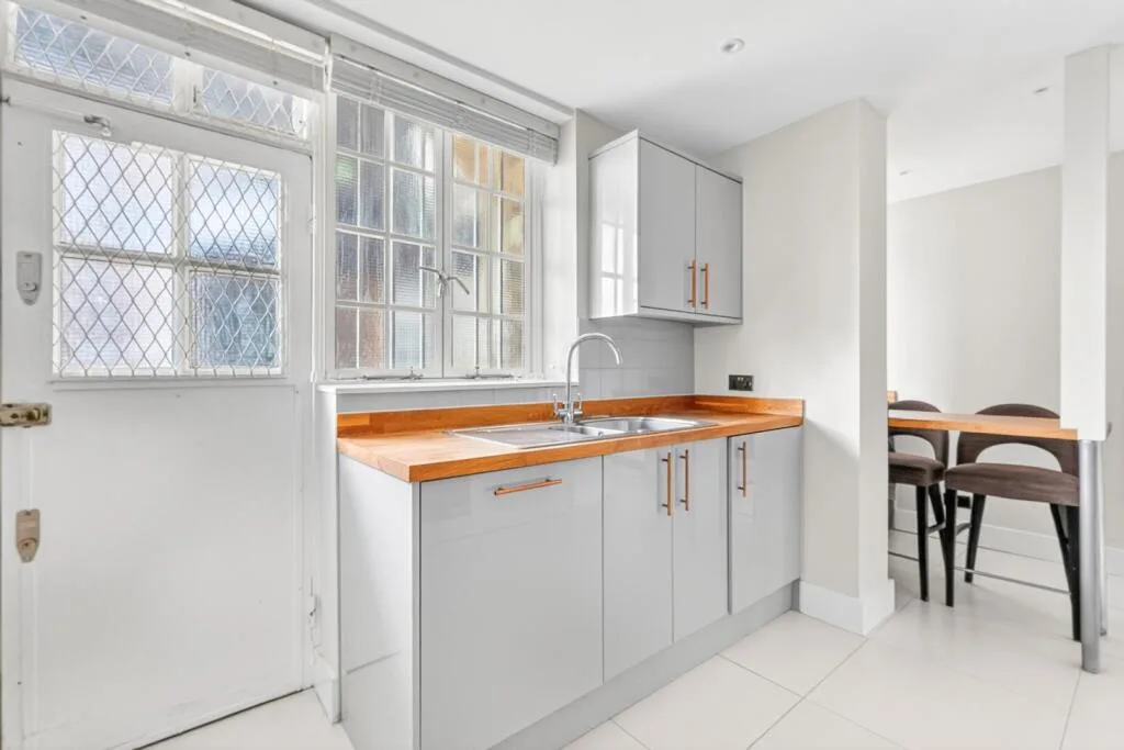 3 bedroom apartment for rent