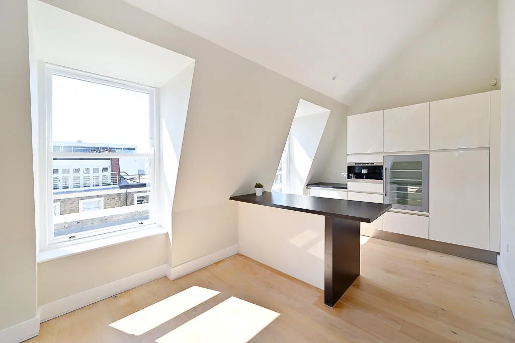 3 bedroom maisonette for rent