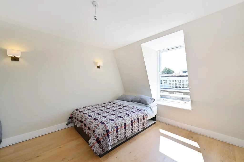 3 bedroom maisonette for rent
