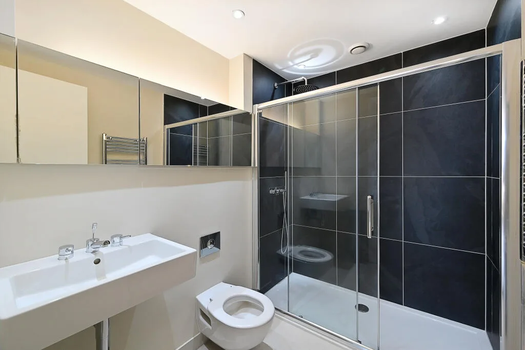 3 bedroom maisonette for rent