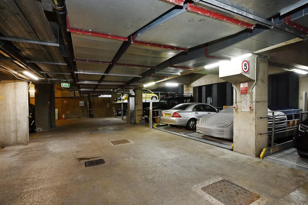3 bedroom maisonette for rent