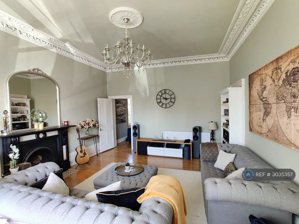 2 bedroom maisonette for rent