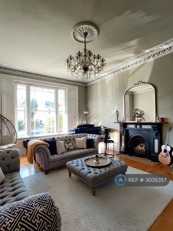 2 bedroom maisonette for rent