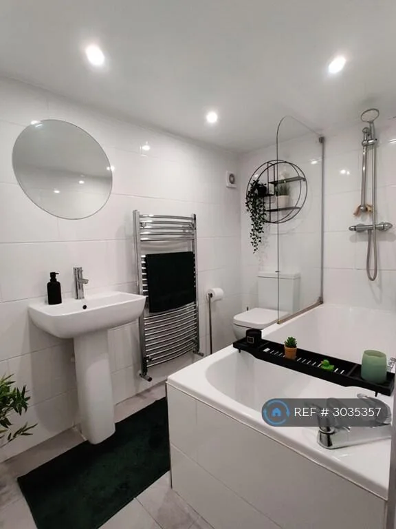 2 bedroom maisonette for rent