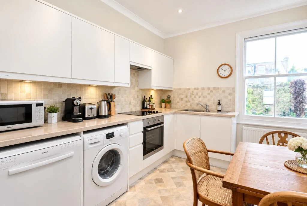 3 bedroom flat for rent