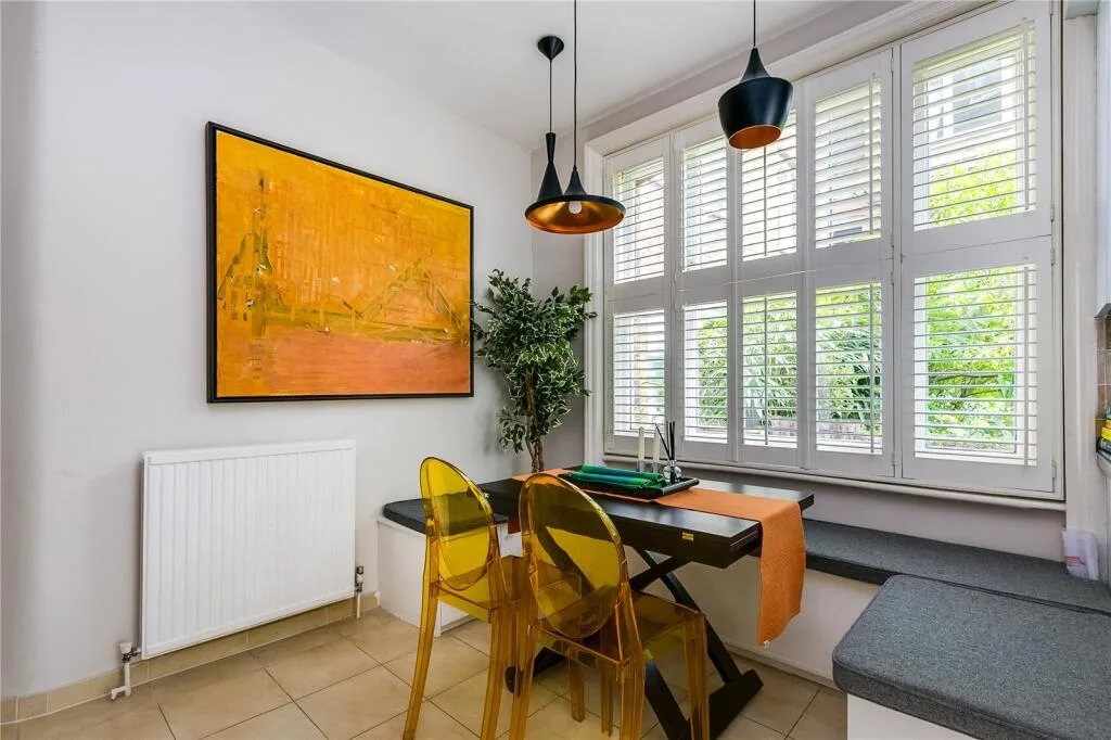 3 bedroom flat for rent