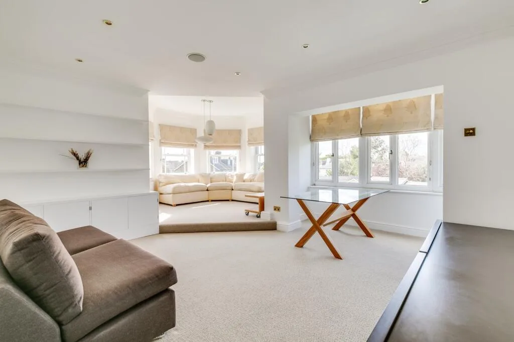 2 bedroom flat for rent