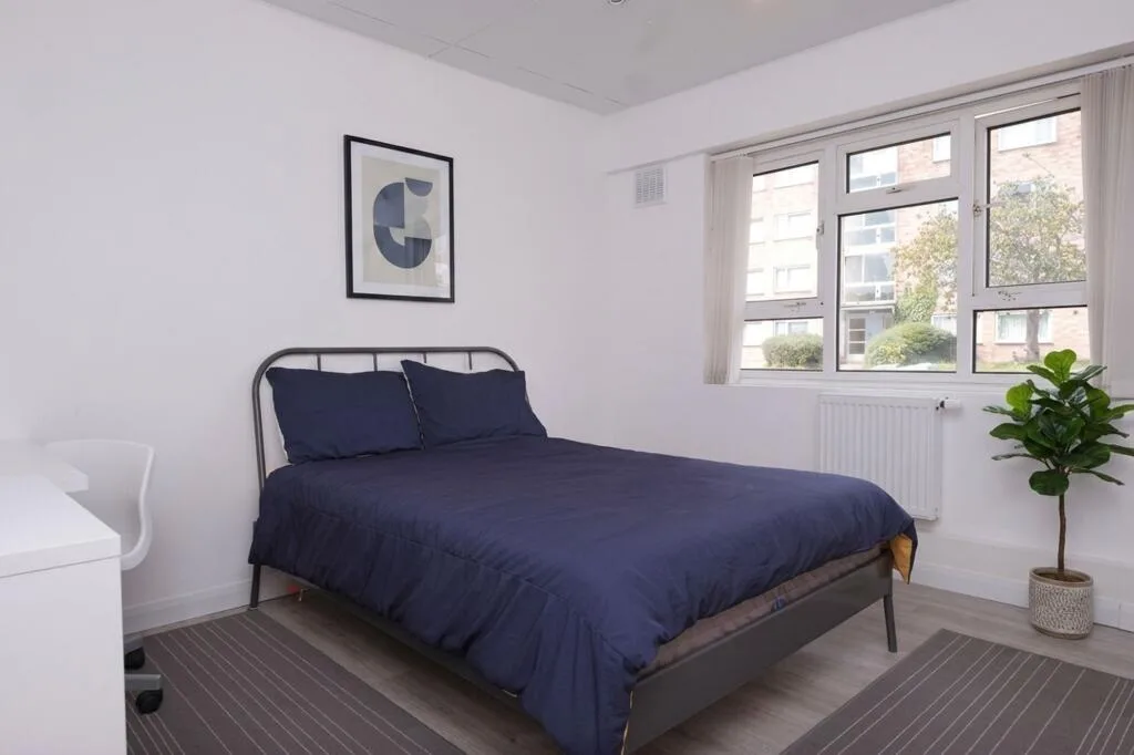 3 bedroom flat for rent