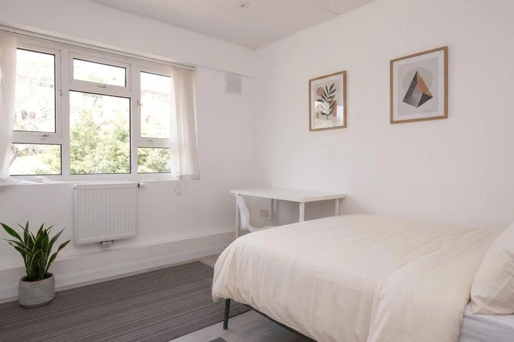 3 bedroom flat for rent