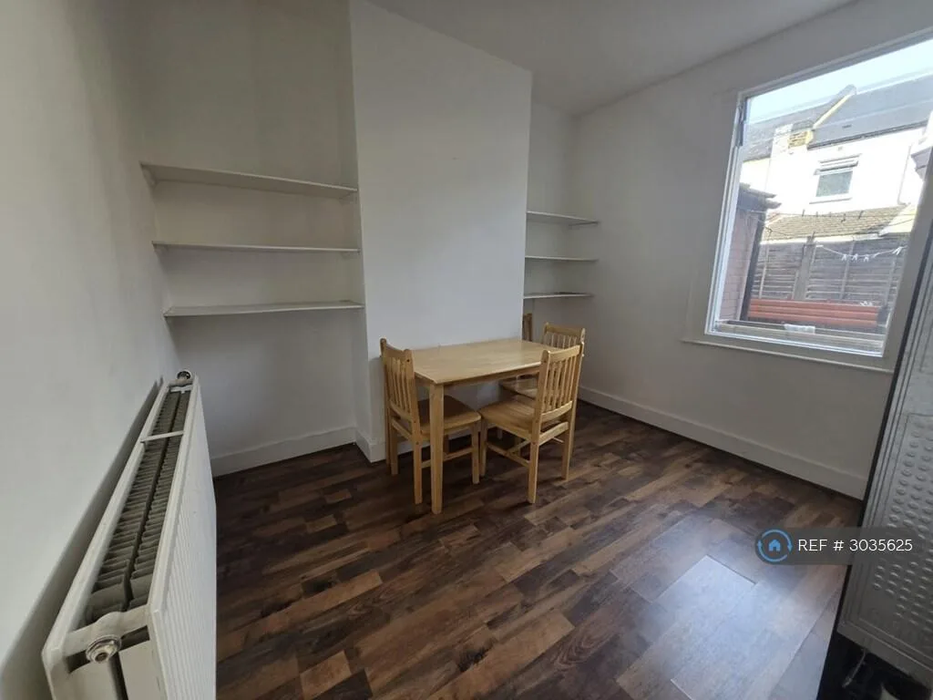 2 bedroom terraced house for rent