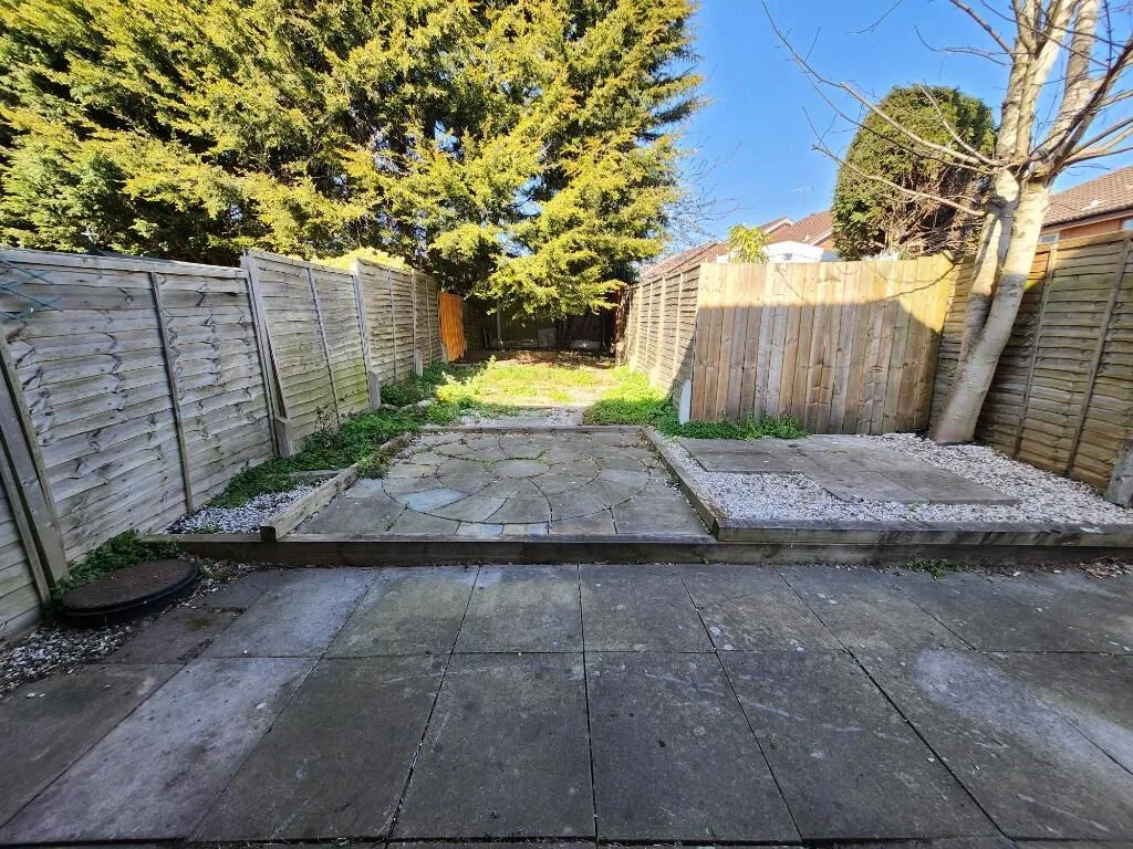 2 bedroom semi-detached house for rent