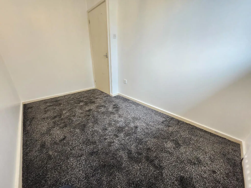 2 bedroom semi-detached house for rent