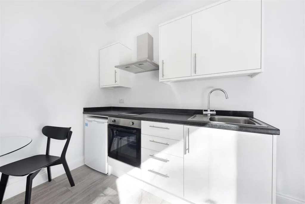 Studio flat for rent