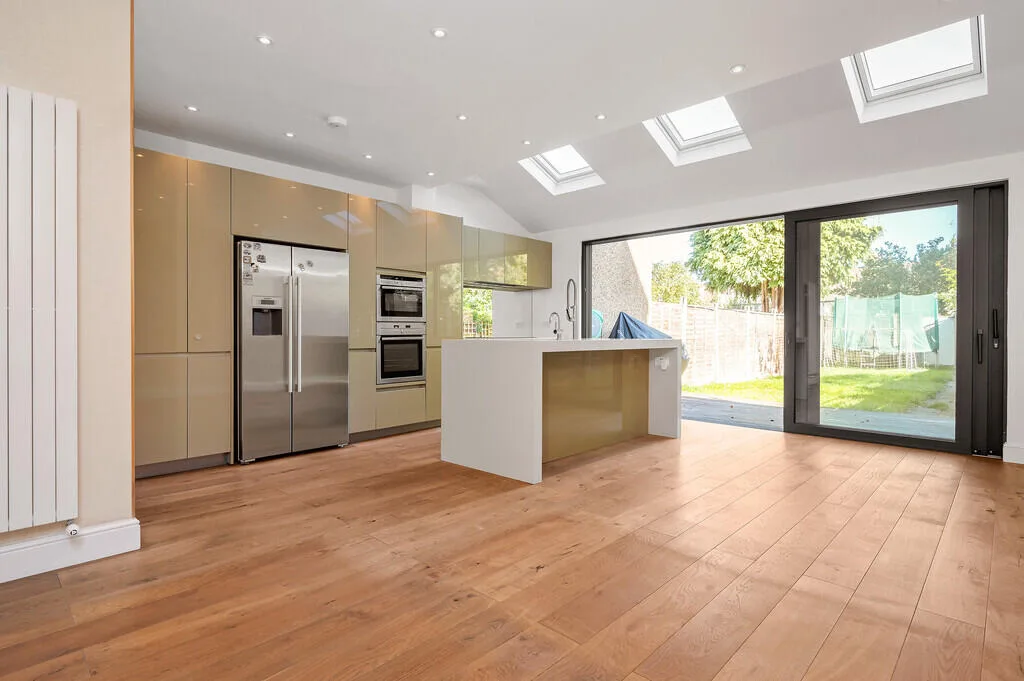 4 bedroom terraced house for rent