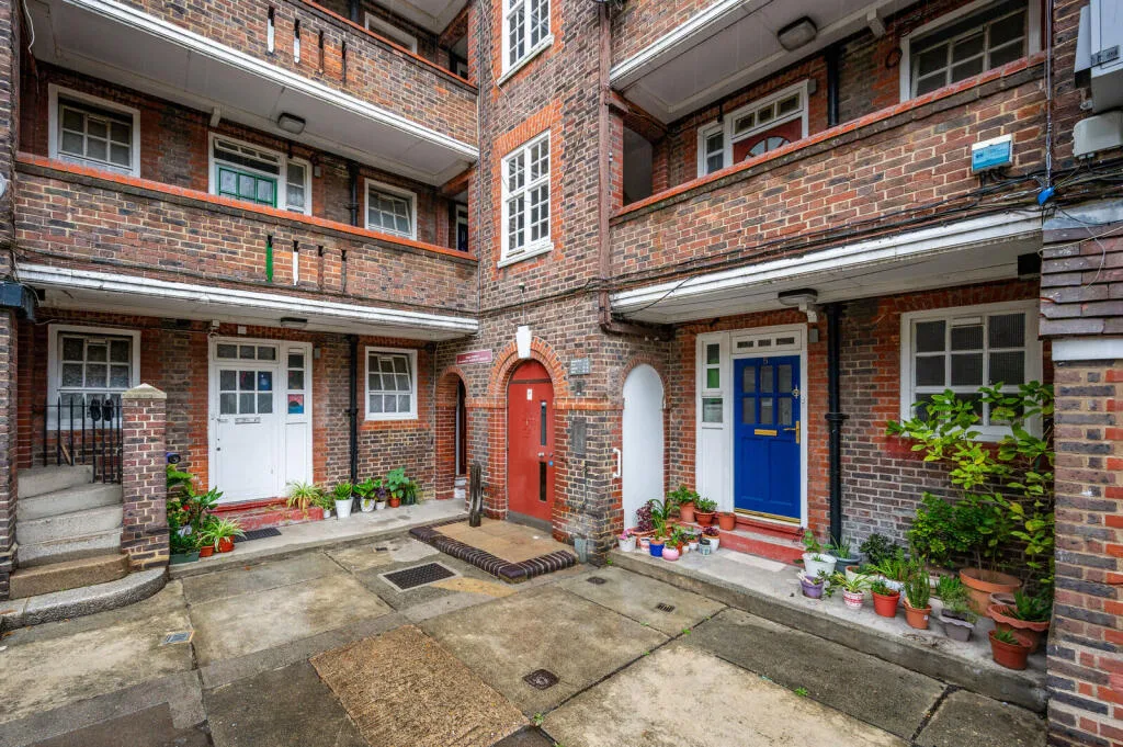 2 bedroom flat for rent