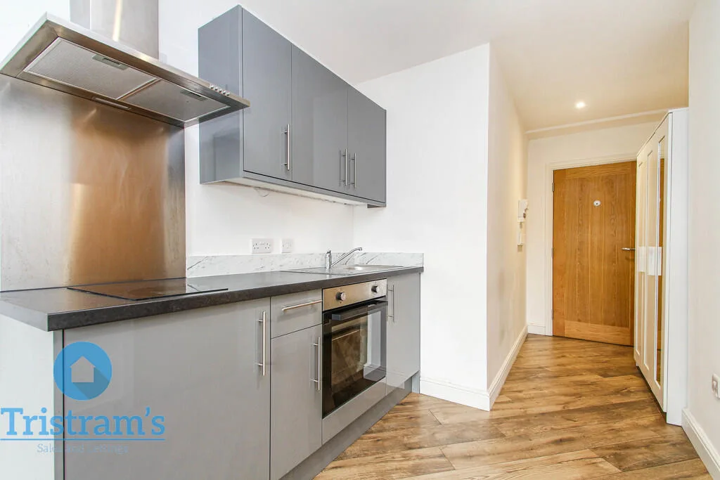 Studio flat for rent
