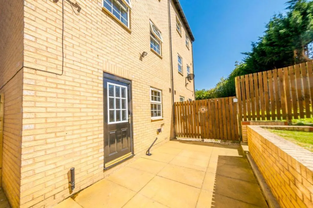 3 bedroom property for rent