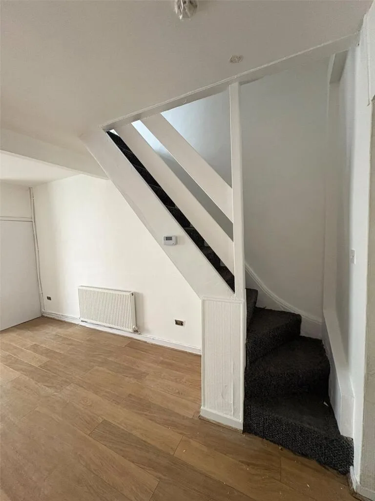 2 bedroom terraced house for rent
