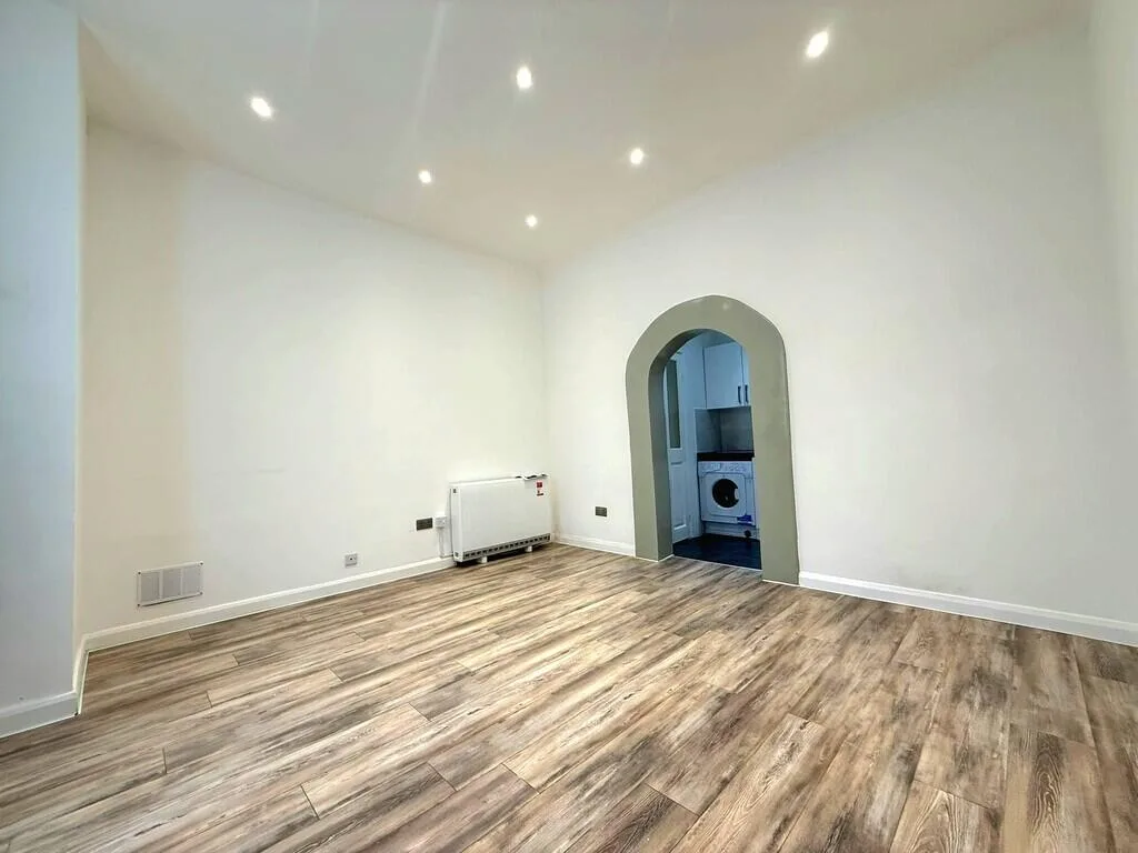 1 bedroom ground floor flat for rent