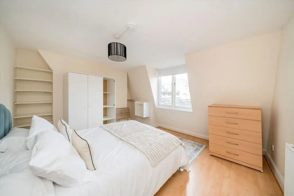 3 bedroom flat for rent