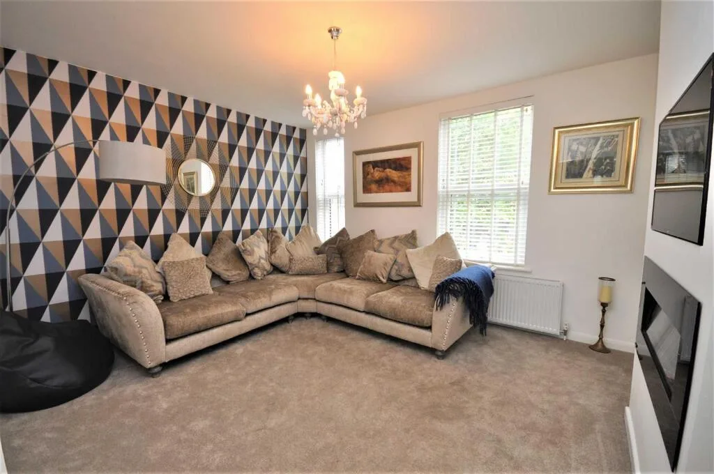 2 bedroom duplex for rent