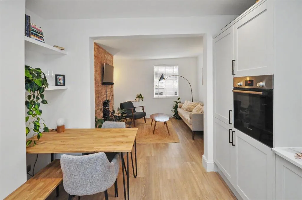 2 bedroom duplex for rent