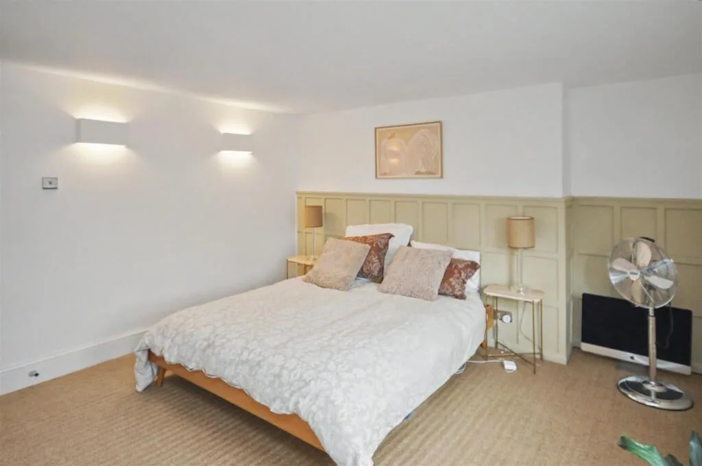 2 bedroom duplex for rent