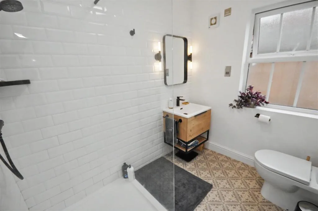 2 bedroom duplex for rent