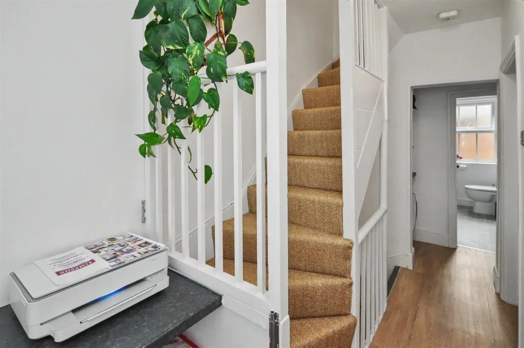2 bedroom duplex for rent