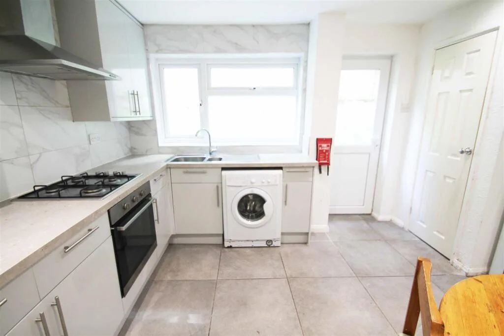 4 bedroom house for rent